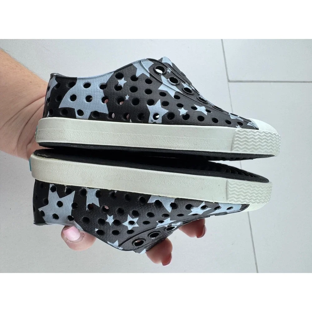 Kids Native Jefferson Shoes Star Pattern Slip On Water Shoes‎ Size C4 Waterproof